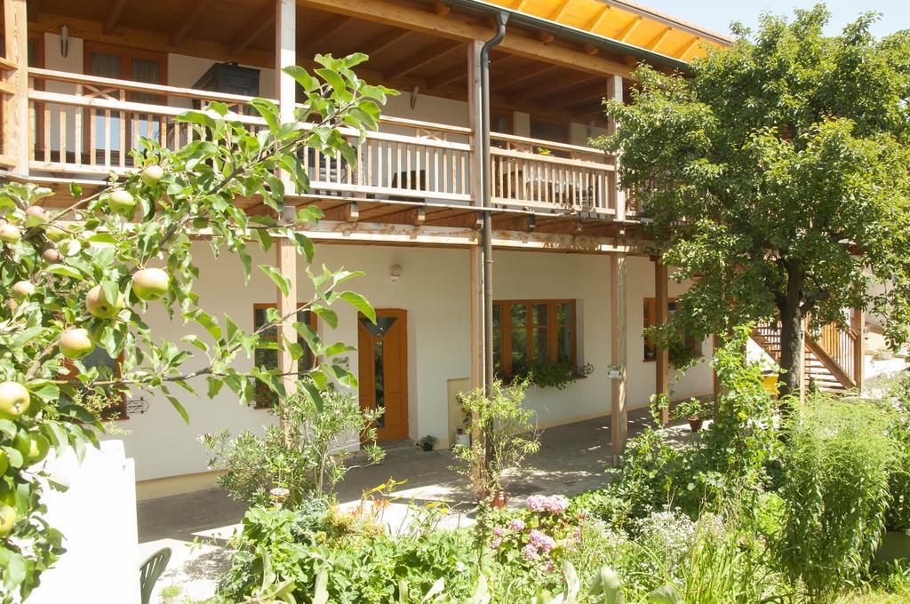 Biohof - Familie Neuberger Villa Petőfalva Kültér fotó